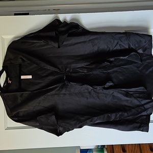 Black short Victoria Secret Robe